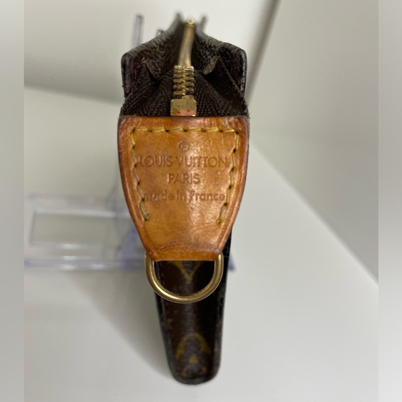 Louis Vuitton Monogram Zipper Bucket Pouch Clutch - Picture 6 of 9